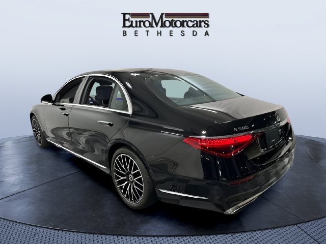 Used 2024 Mercedes-Benz S 500 4MATIC image 3