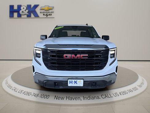 Used 2024 GMC Sierra 1500 Pro w/ Fleet Convenience Package AWD/4WD image 2
