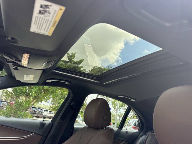 Used 2018 Mercedes-Benz E 300 4MATIC image 22