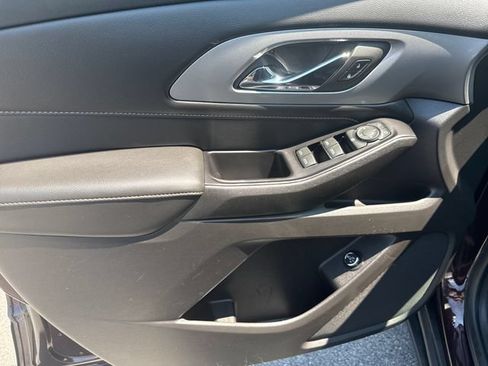 Used 2018 Chevrolet Traverse LT AWD/4WD image 9