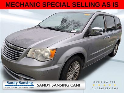 Used 2016 Chrysler Town & Country Touring-L w/ Trailer Tow Group