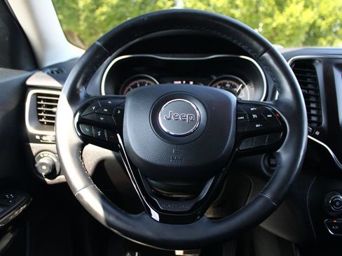 Used 2020 Jeep Cherokee Latitude Plus AWD/4WD image 21