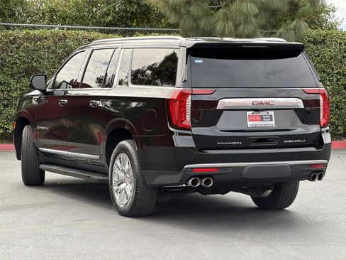 Used 2023 GMC Yukon XL Denali w/ Advanced Technology Package AWD/4WD image 5