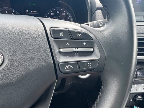 Used 2022 Hyundai Kona SEL w/ Convenience Package AWD/4WD image 17