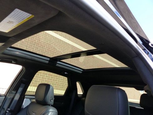 Used 2021 Cadillac XT5 Sportv w/ Platinum Package AWD/4WD image 42