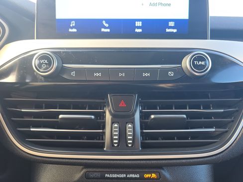 Certified 2022 Ford Escape SE w/ Cold Weather Package image 39