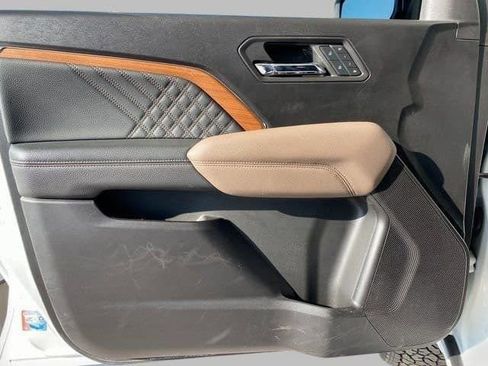 Certified 2024 GMC Canyon Denali AWD/4WD image 10