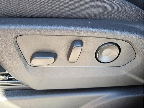 New 2026 Chevrolet Suburban LS image 16