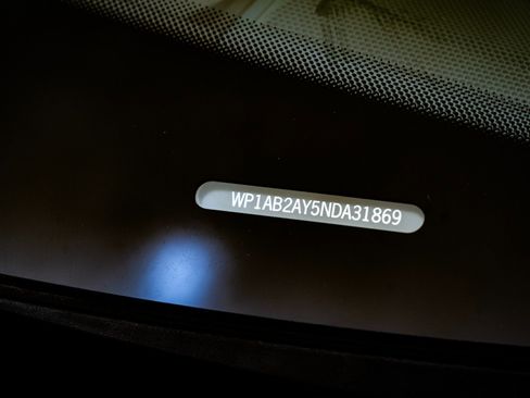 Certified 2022 Porsche Cayenne S Platinum image 32