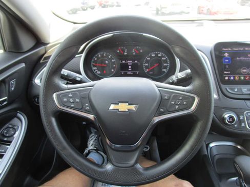 Used 2024 Chevrolet Malibu LT image 17