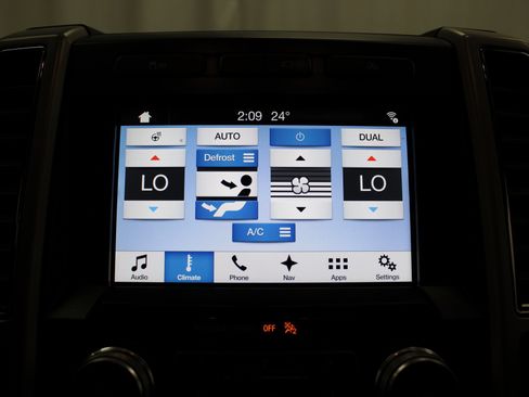 Used 2018 Ford F150 Lariat w/ Equipment Group 502A Luxury image 46