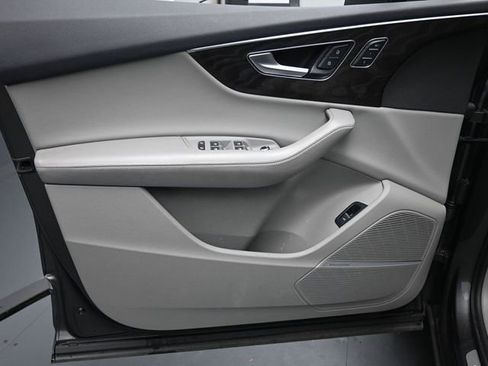 Used 2021 Audi Q7 3.0T Premium Plus w/ Executive Package image 20