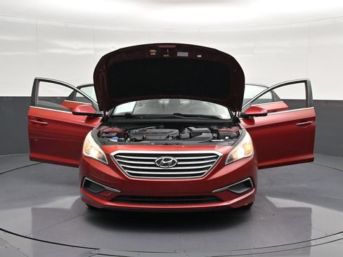 Used 2016 Hyundai Sonata SE w/ Cargo Package FWD image 28
