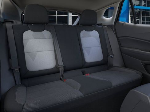 New 2026 Chevrolet Trax LS w/ LS Convenience Package FWD image 17
