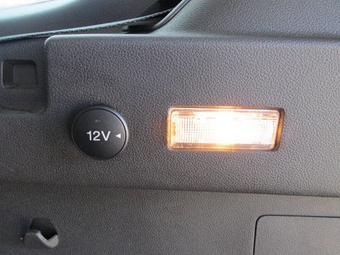 Used 2017 Ford Escape SE image 31