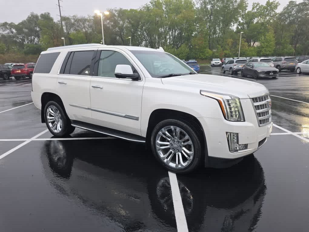 Used 2019 Cadillac Escalade Premium Luxury w/ LPO, Radiant Package AWD/4WD image 2