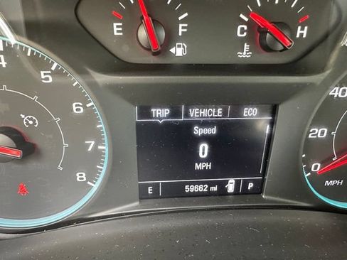 Used 2022 Chevrolet Equinox LS FWD image 11