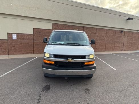 Used 2024 Chevrolet Express 2500 w/ Driver Convenience Package image 8