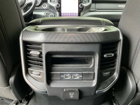 Used 2025 RAM 1500 Big Horn AWD/4WD image 21