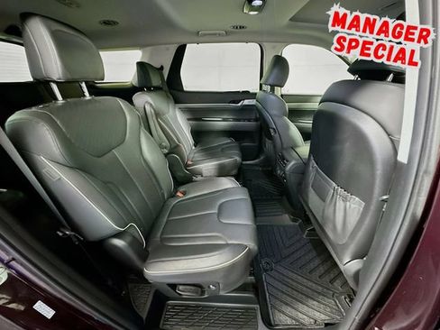 Used 2024 Hyundai Palisade SEL w/ Premium Package FWD image 29