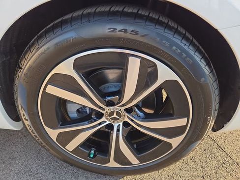 Used 2025 Mercedes-Benz CLE 300 4MATIC Cabriolet image 30