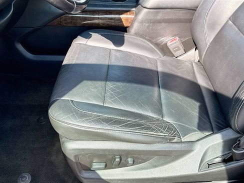Used 2018 Chevrolet Tahoe LT RWD image 22
