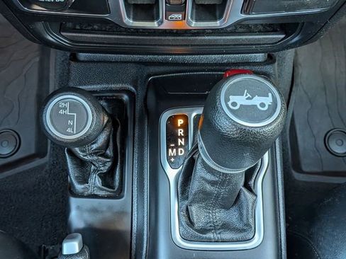 Certified 2020 Jeep Wrangler Unlimited Sport S AWD/4WD image 17