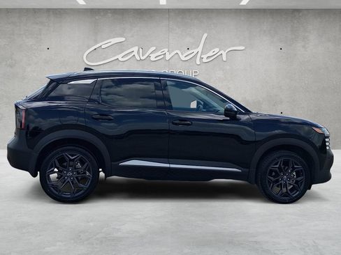 Certified 2025 Nissan Kicks SR AWD/4WD image 17