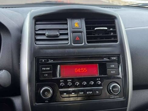 Used 2018 Nissan Versa SV image 14