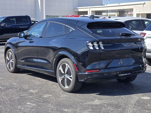 New 2023 Ford Mustang Mach-E Premium image 5