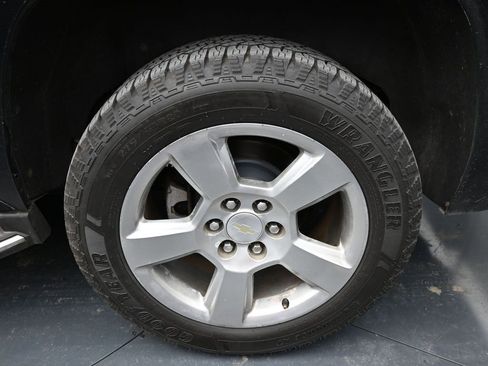 Used 2017 Chevrolet Tahoe Premier image 9