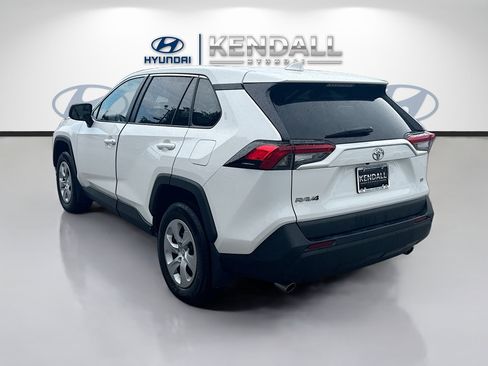 Used 2024 Toyota RAV4 LE FWD image 4