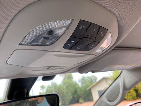 Used 2018 Chrysler Pacifica Limited FWD image 77