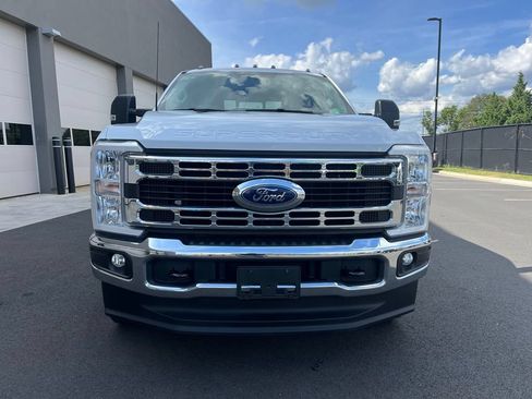 Used 2024 Ford F350 XLT w/ FX4 Off-Road Package AWD/4WD image 2
