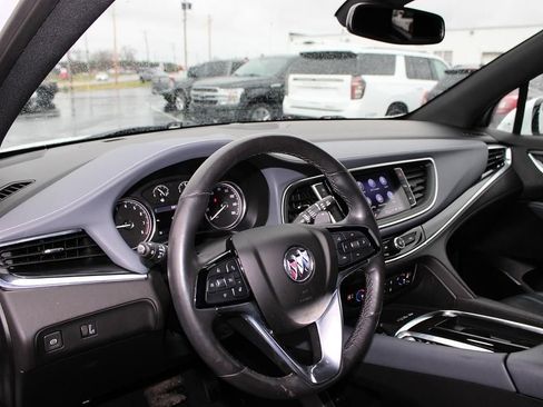 Used 2023 Buick Enclave Essence w/ Sport Touring Edition image 22