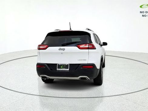 Used 2016 Jeep Cherokee Limited w/ Luxury Group FWD image 8