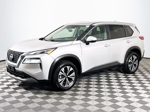 Used 2022 Nissan Rogue SV FWD image 4