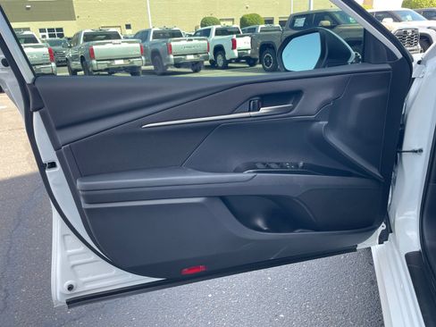 Used 2026 Toyota Camry LE FWD image 13