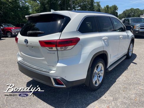 Used 2019 Toyota Highlander Limited AWD/4WD image 15