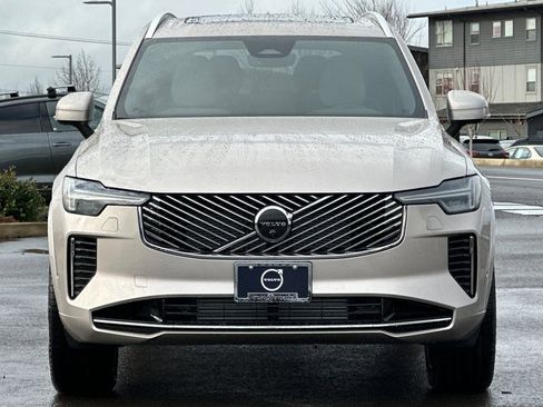 New 2026 Volvo XC90 T8 Plus w/ Protection Package Premier AWD/4WD image 8