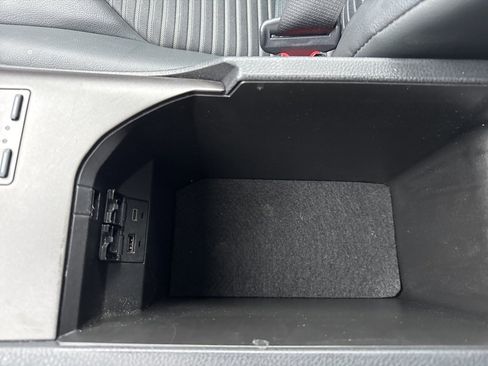 Used 2023 Toyota Camry SE image 28