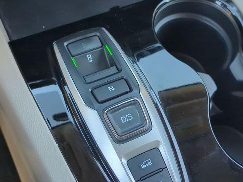 Used 2016 Honda Pilot Touring image 15