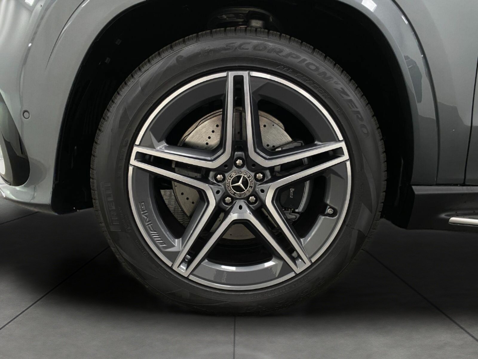 New 2026 Mercedes-Benz GLS 450 4MATIC image 13