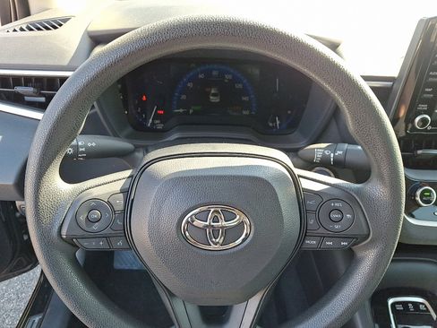 Certified 2022 Toyota Corolla LE image 19