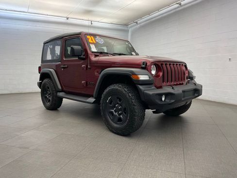 Used 2021 Jeep Wrangler Sport AWD/4WD image 3