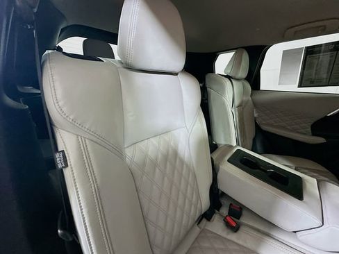 Used 2022 Mitsubishi Outlander SEL image 28