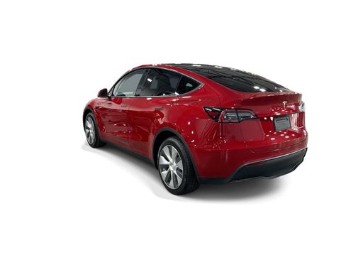 Certified 2022 Tesla Model Y Long Range AWD/4WD image 4