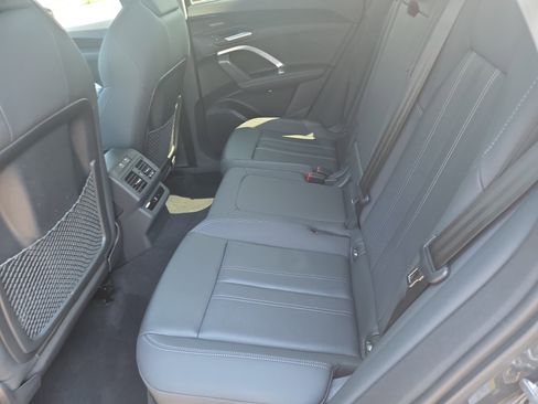 Certified 2025 Audi Q5 Premium Plus w/ Premium Plus AWD/4WD image 7