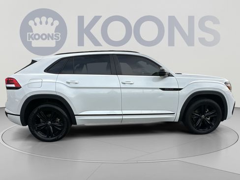 Used 2023 Volkswagen Atlas Cross Sport SEL R-Line AWD/4WD image 17