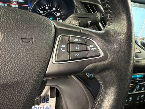 Certified 2019 Ford Escape Titanium AWD/4WD image 20
